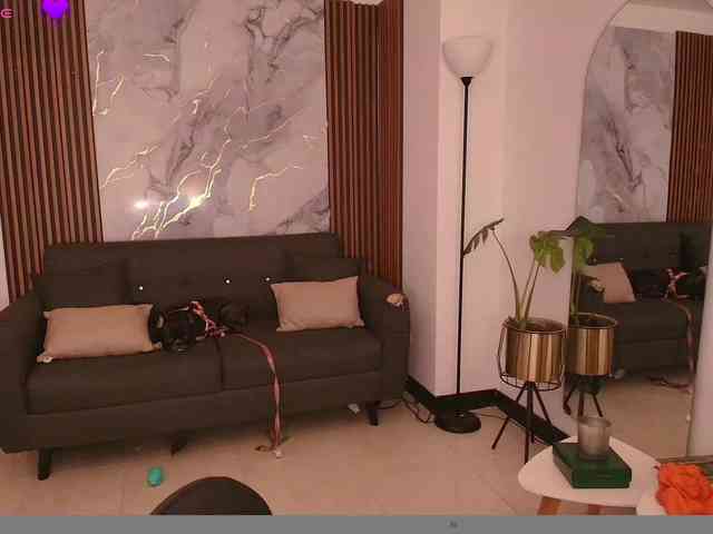 MarieJaneX webcam