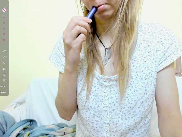 Beellami live cam on BongaCams