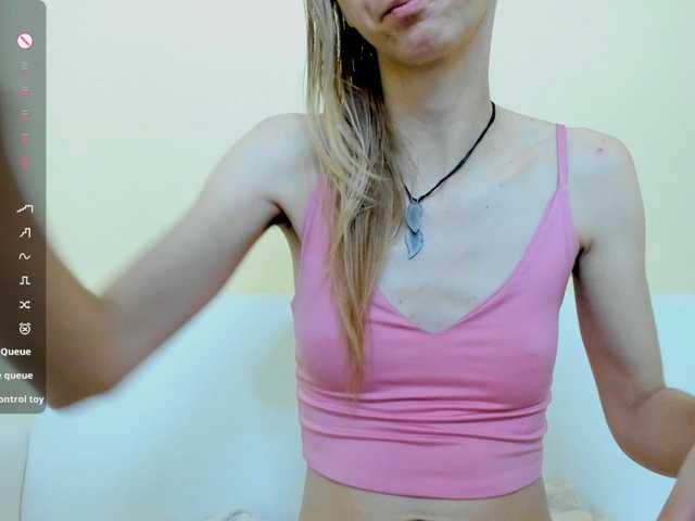 Beellami live cam on BongaCams