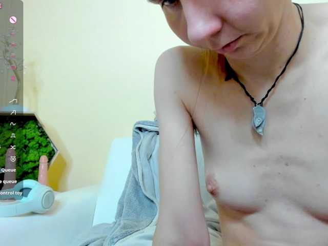 Beellami live cam on BongaCams