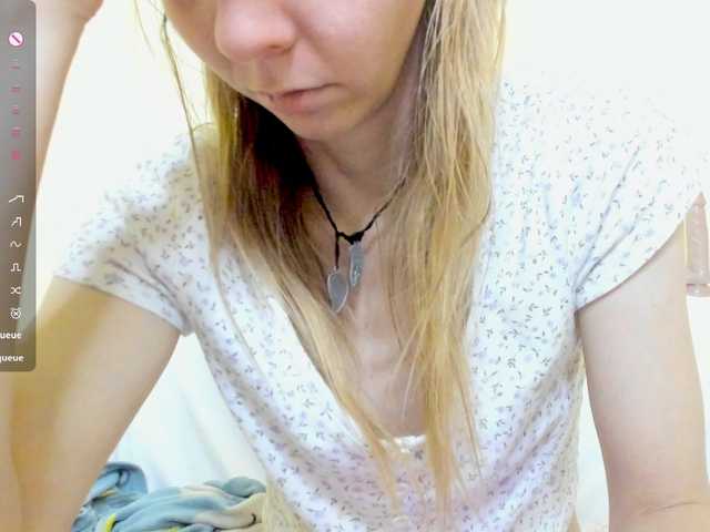 Beellami — live female cam