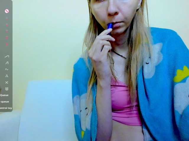 Beellami live cam on BongaCams