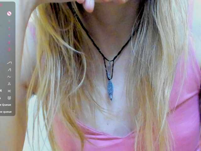Beellami live cam on BongaCams