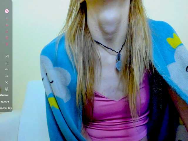 Beellami live cam on BongaCams