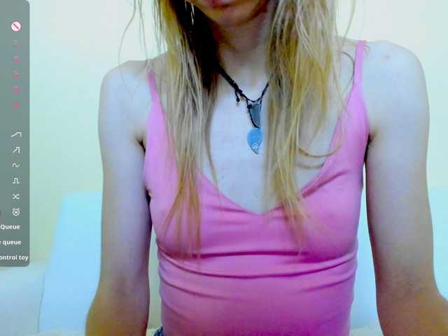 Beellami live cam on BongaCams