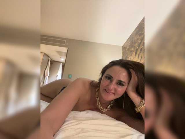 MartaGros live cam on BongaCams