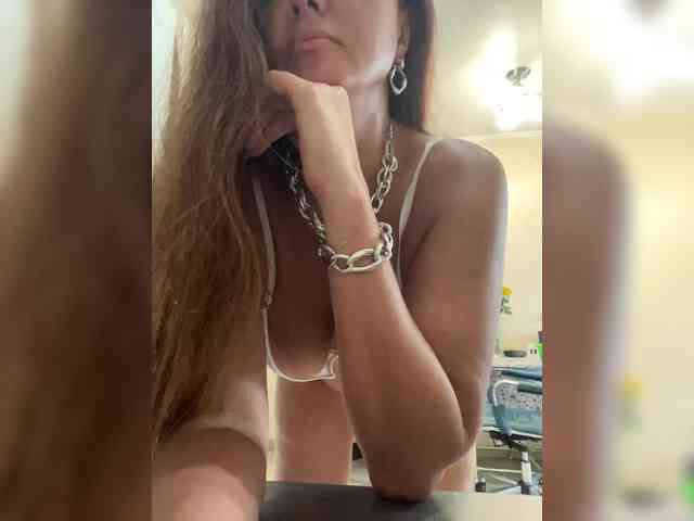 Model: MartaGros