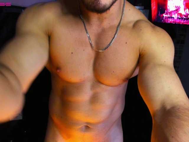 AndrewHarriss's BongaCams show and profile