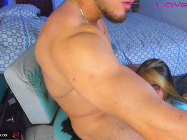 AndrewHarriss live cam on BongaCams
