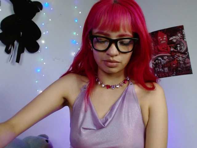 levi-cloud live cam on BongaCams