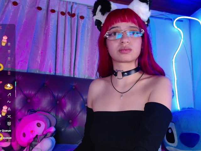 levi-cloud live cam on BongaCams