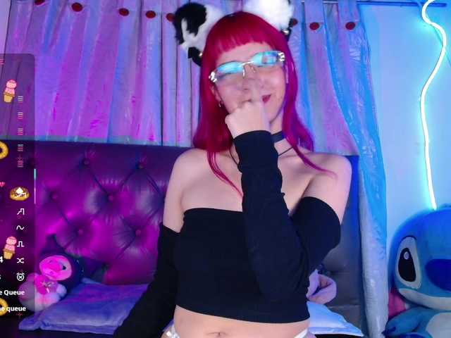 levi-cloud live cam on BongaCams