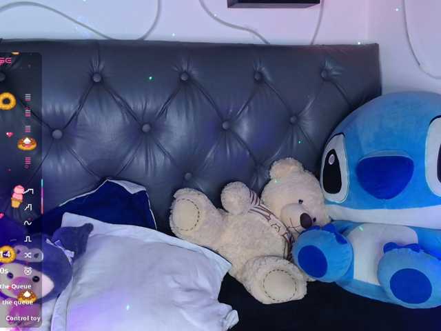 levi-cloud, en directo ahora en BongaCams