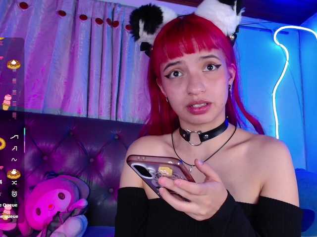 levi-cloud live cam on BongaCams