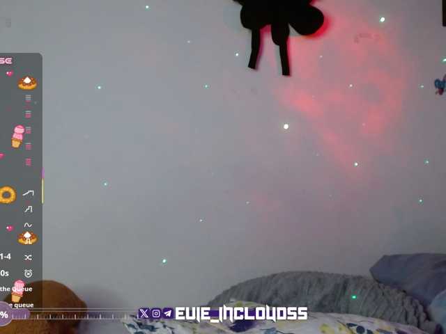 levi-cloud live cam on BongaCams