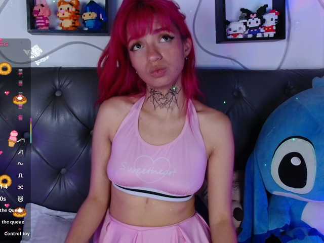 levi-cloud live cam on BongaCams