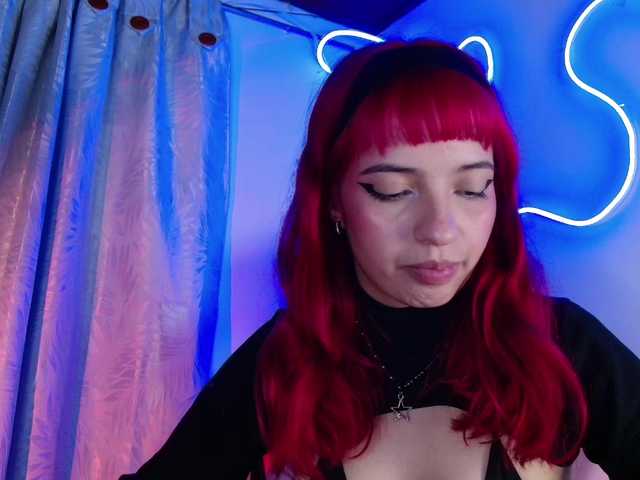 levi-cloud live cam on BongaCams