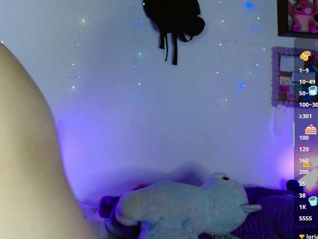 levi-cloud live cam on BongaCams