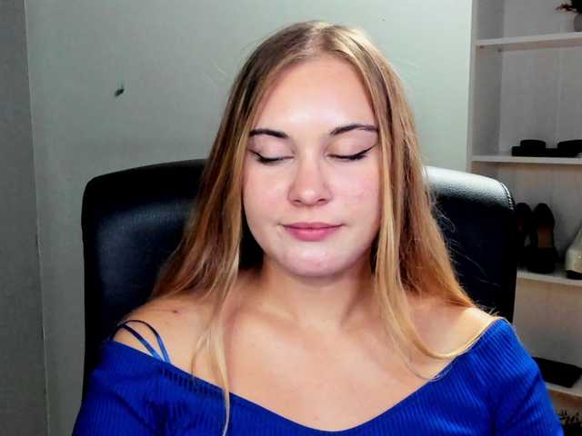 PERFECTvaleria live cam on BongaCams