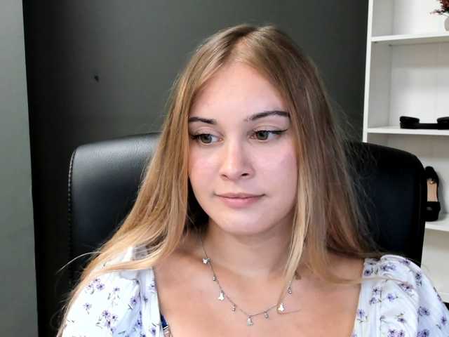 PERFECTvaleria live cam on BongaCams