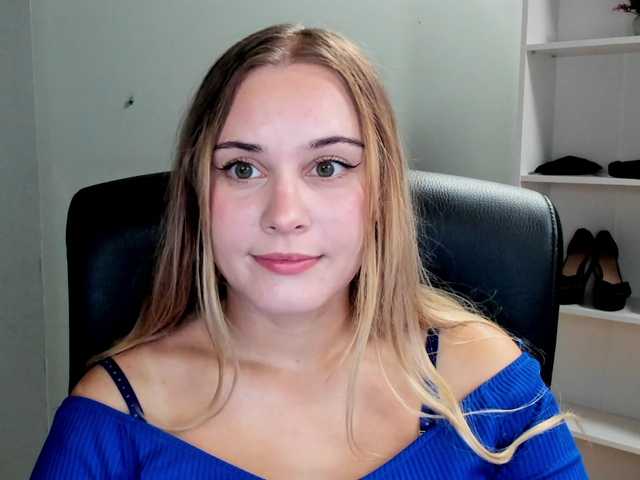 PERFECTvaleria live cam on BongaCams