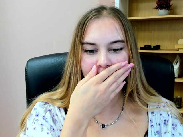 PERFECTvaleria live cam on BongaCams