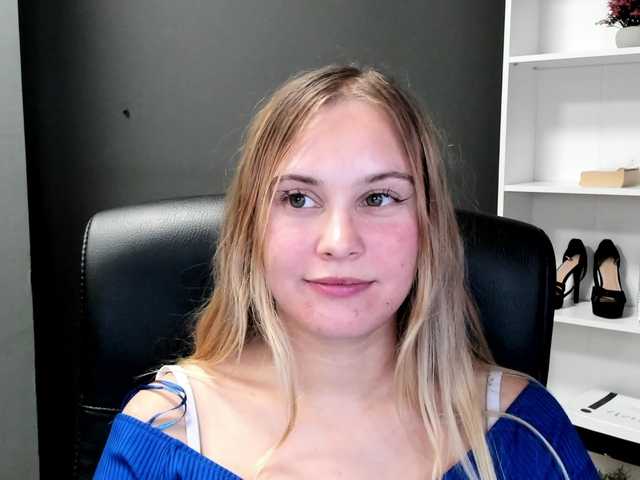 PERFECTvaleria live cam on BongaCams