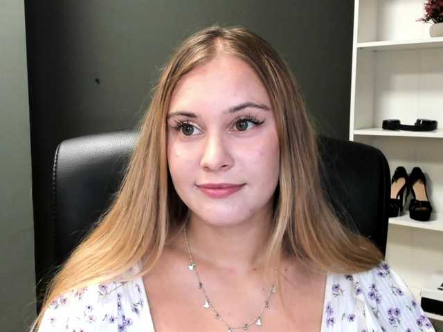PERFECTvaleria live cam on BongaCams