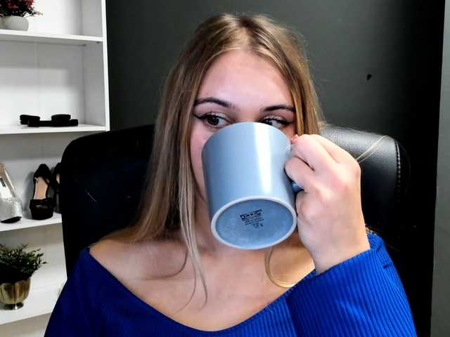 PERFECTvaleria live cam on BongaCams