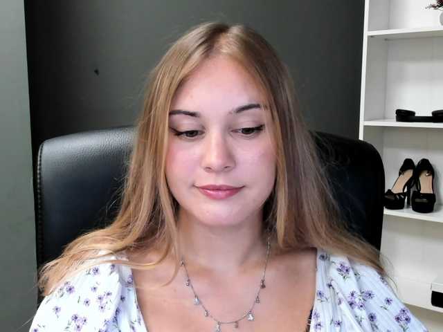 PERFECTvaleria live cam on BongaCams