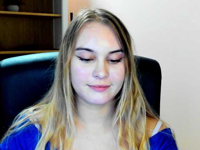 PERFECTvaleria live cam on BongaCams