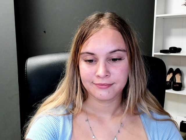 PERFECTvaleria live cam on BongaCams