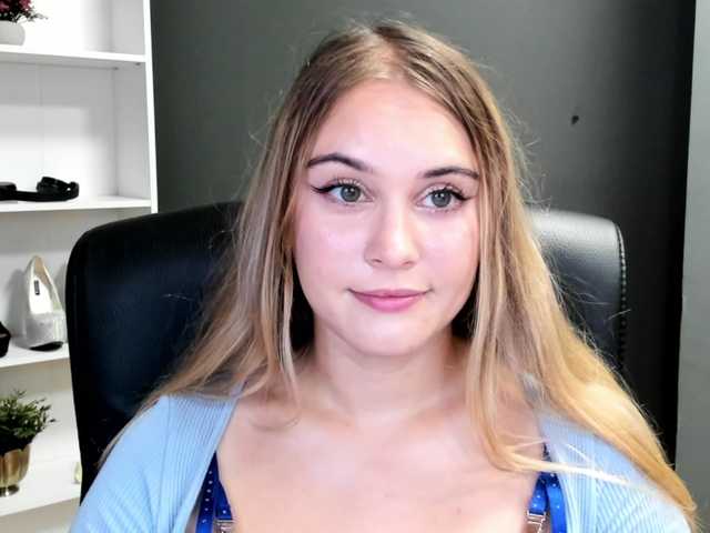 PERFECTvaleria live cam on BongaCams