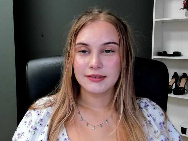 PERFECTvaleria live cam on BongaCams