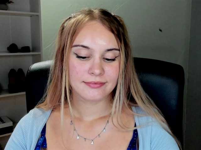 PERFECTvaleria live cam on BongaCams