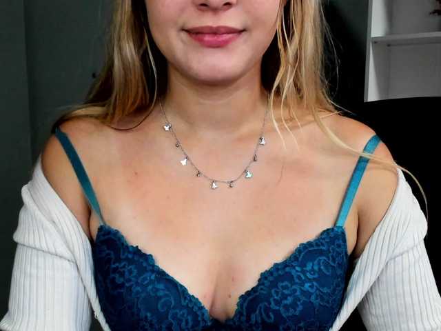 PERFECTvaleria live cam on BongaCams