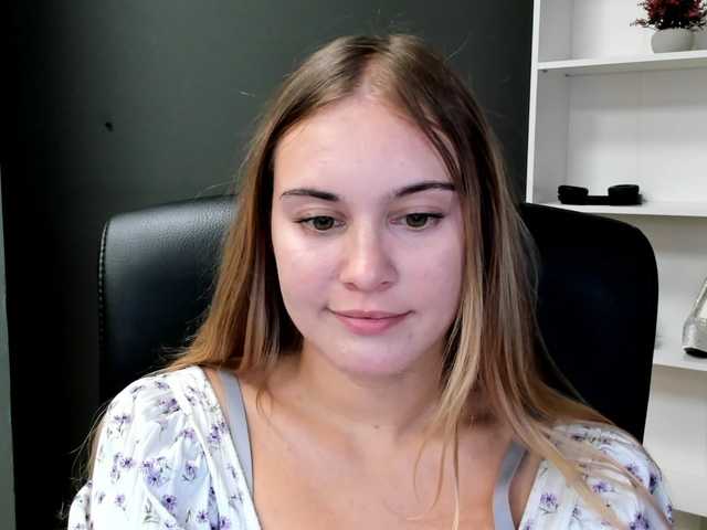 PERFECTvaleria live cam on BongaCams