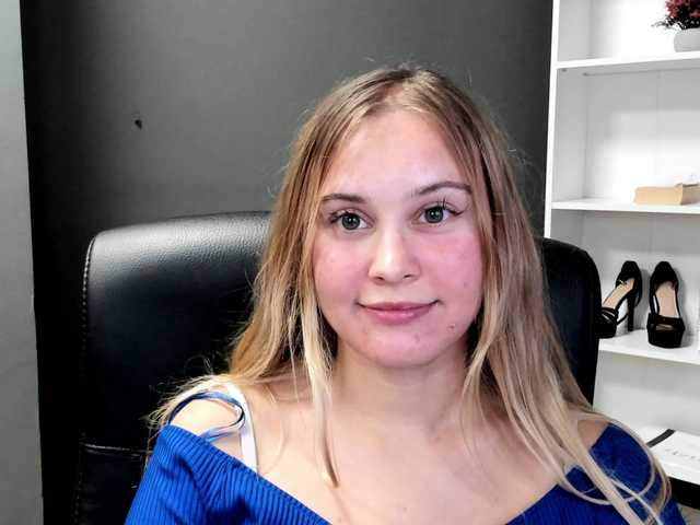 PERFECTvaleria live cam on BongaCams