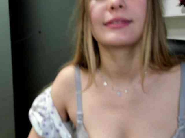 PERFECTvaleria webcam