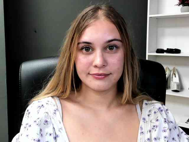 PERFECTvaleria webcam