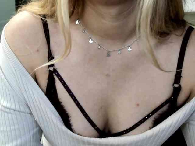 PERFECTvaleria webcam