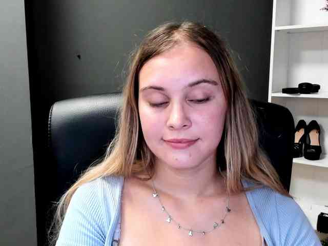 PERFECTvaleria webcam