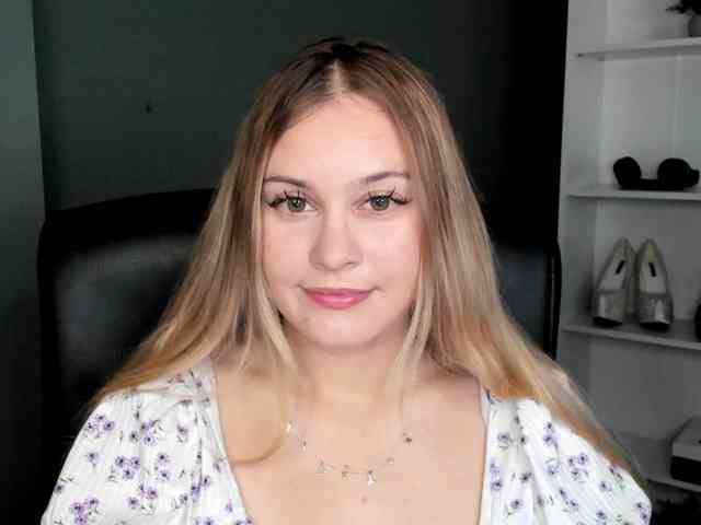 Model: PERFECTvaleria
