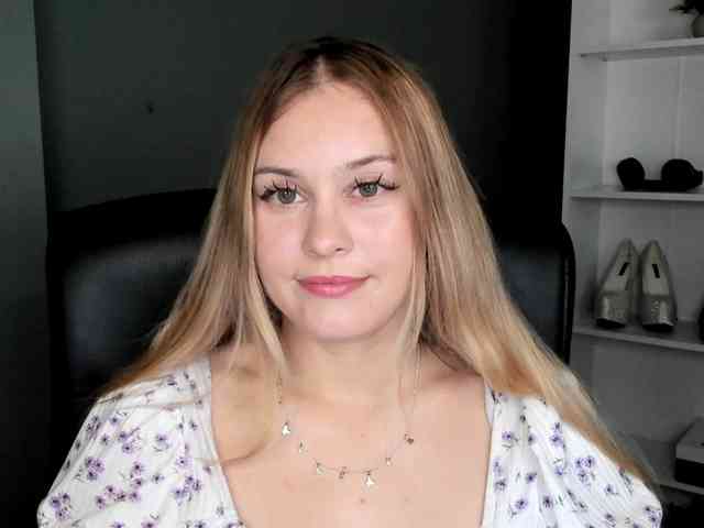 Model: PERFECTvaleria