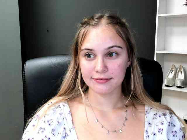 PERFECTvaleria webcam