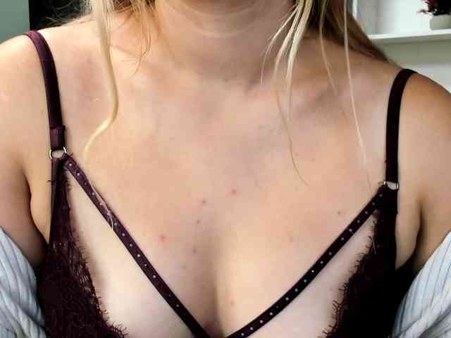 PERFECTvaleria webcam
