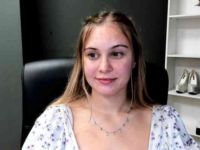 PERFECTvaleria webcam