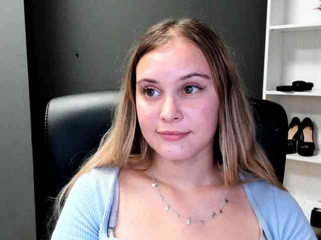 PERFECTvaleria webcam