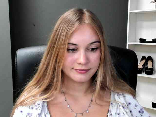Model: PERFECTvaleria