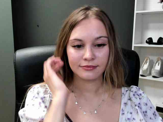 Model: PERFECTvaleria